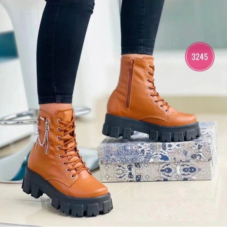 Platform Martin Boots Women's Plus Size Lace Up Chunky Heel Ankle Boots