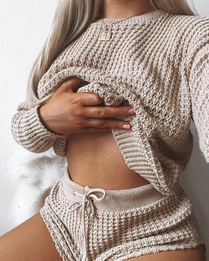 Long sleeve shorts sweater two-piece suit